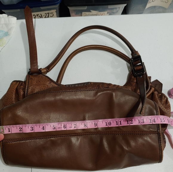 BURBERRY AVONDALE LEATHER HOBO BAG - Picture 11 of 16